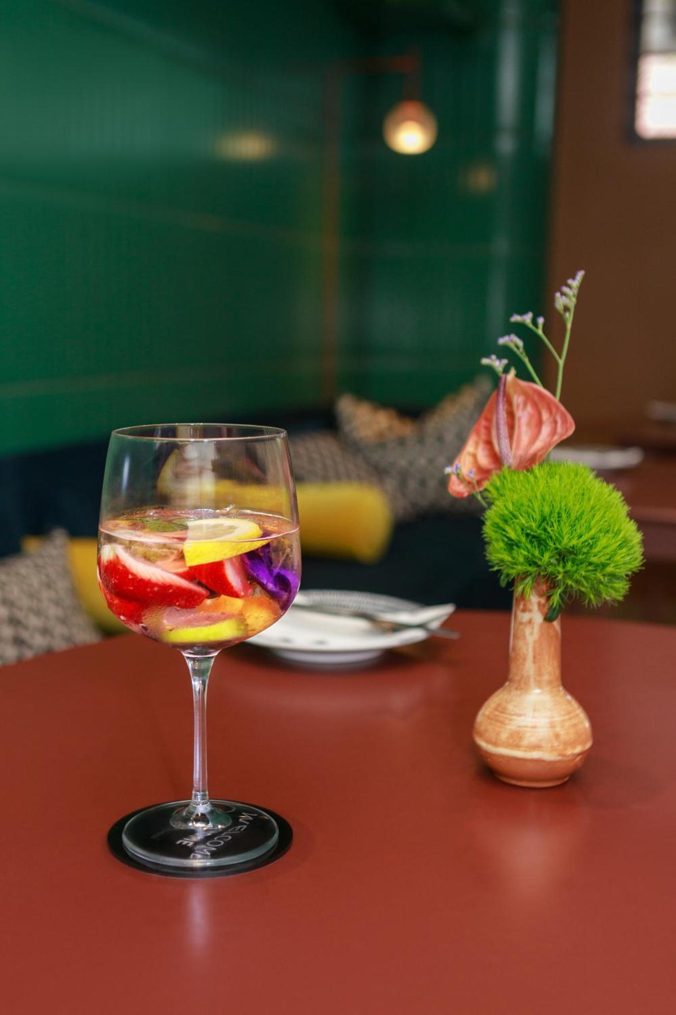Home Suite Hotels Rosebank Johannesburg Buitenkant foto