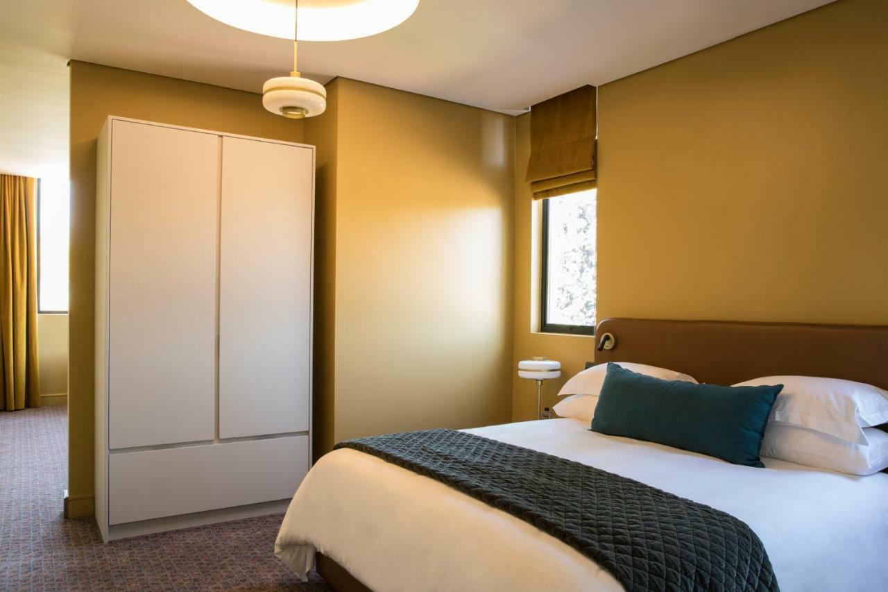 Home Suite Hotels Rosebank Johannesburg Buitenkant foto