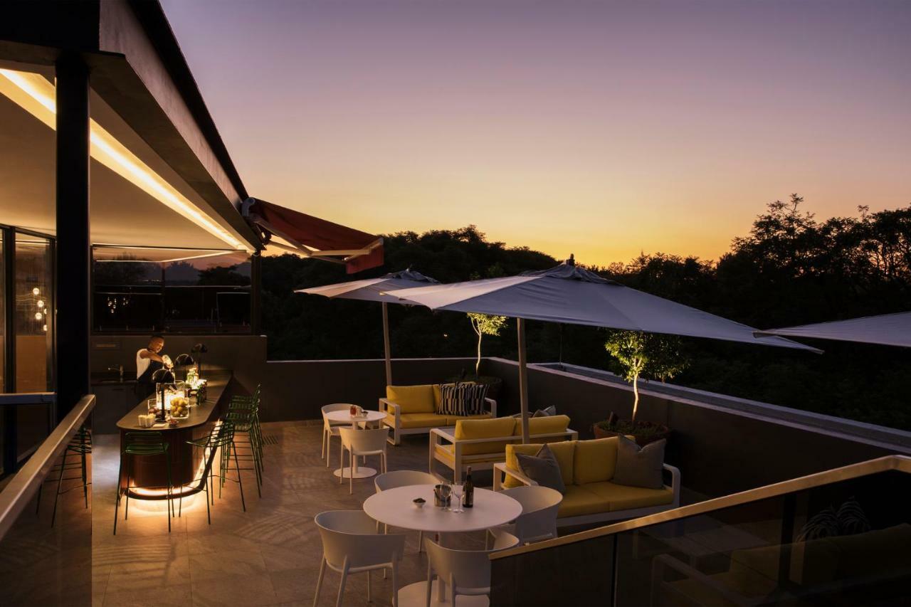 Home Suite Hotels Rosebank Johannesburg Buitenkant foto